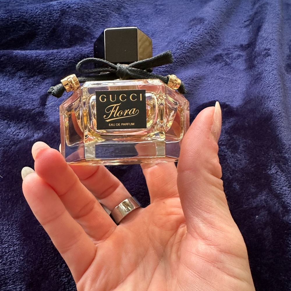 Gucci Flora perfume
